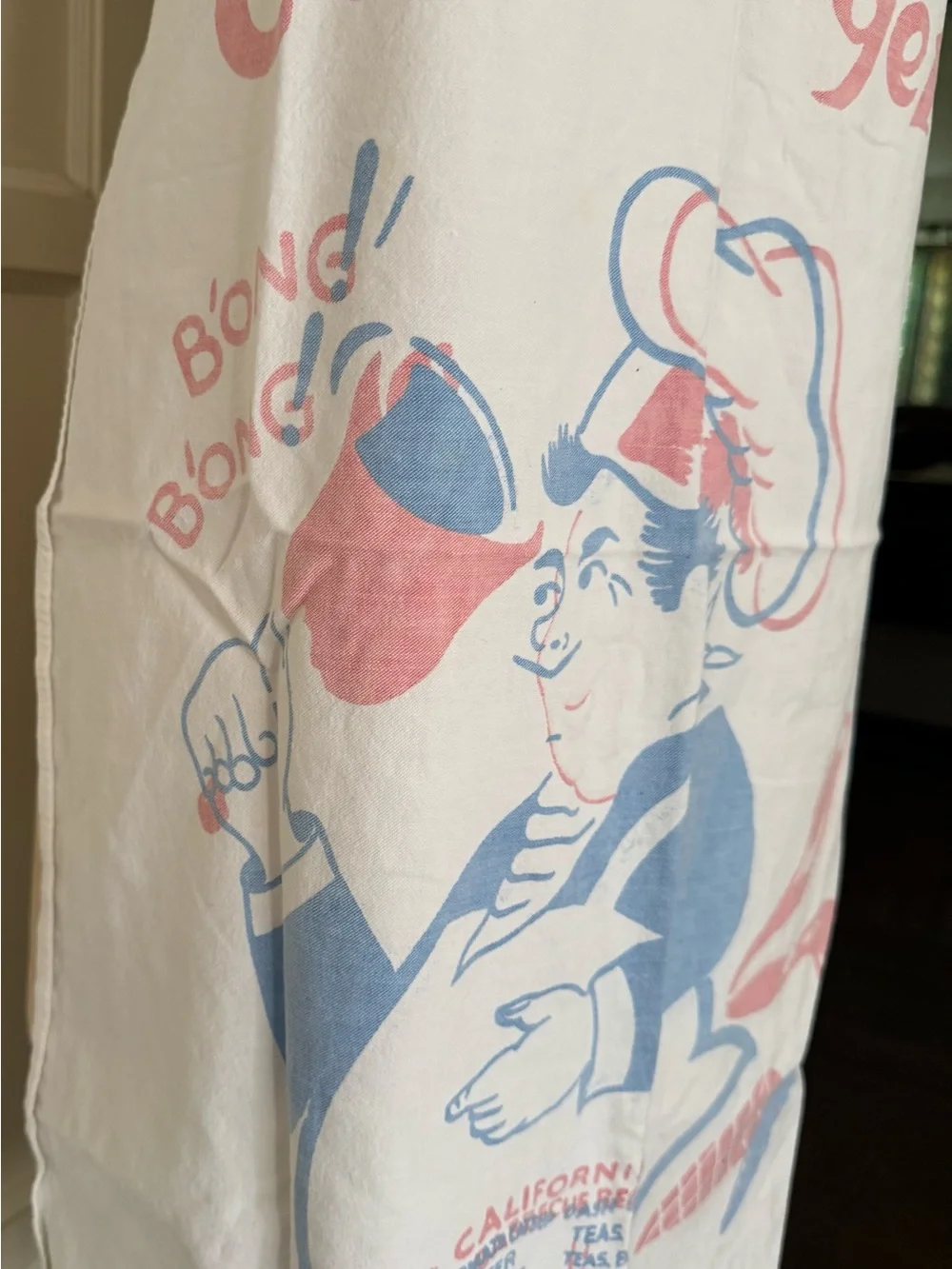 Vintage White Cotton 'Come 'n Get It' Graphic Kitchen Apron